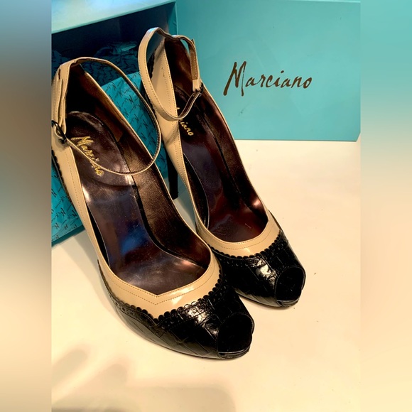 Marciano, colour: black/beige high heel shoe. Size 10 with angle strap 5” heel - Picture 2 of 4